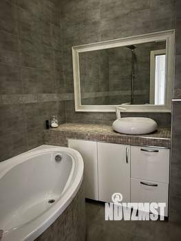 2-к квартира, вторичка, 64м2, 8/15 этаж