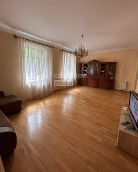 3-к квартира, вторичка, 124м2, 2/4 этаж