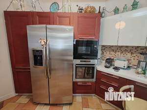 4-к квартира, вторичка, 216м2, 2/4 этаж