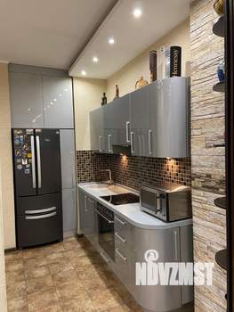 3-к квартира, вторичка, 63м2, 11/18 этаж
