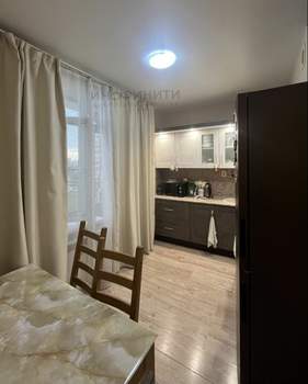 1-к квартира, вторичка, 38м2, 4/8 этаж