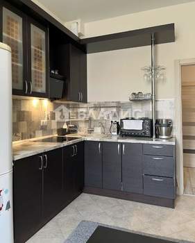 1-к квартира, вторичка, 37м2, 1/4 этаж