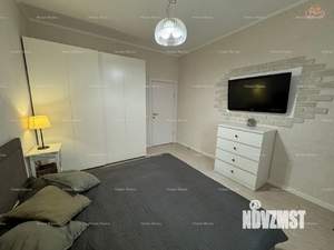 2-к квартира, вторичка, 61м2, 9/18 этаж