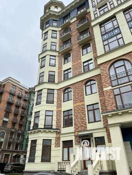 4-к квартира, вторичка, 94м2, 8/8 этаж
