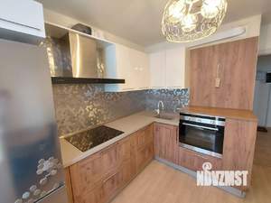 2-к квартира, вторичка, 63м2, 1/17 этаж