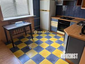 2-к квартира, вторичка, 57м2, 1/3 этаж