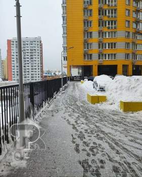 3-к квартира, вторичка, 74м2, 1/4 этаж