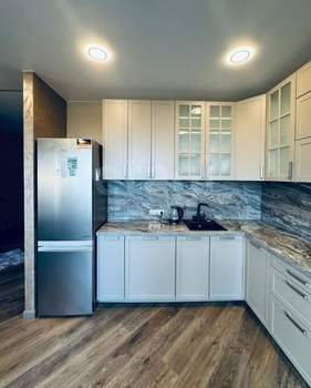 2-к квартира, вторичка, 72м2, 9/17 этаж