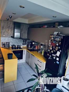 2-к квартира, вторичка, 64м2, 8/17 этаж
