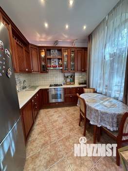 2-к квартира, вторичка, 52м2, 1/3 этаж