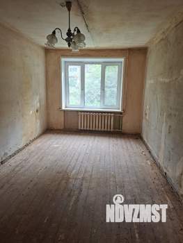 3-к квартира, вторичка, 61м2, 1/5 этаж