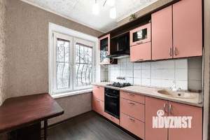 2-к квартира, вторичка, 45м2, 1/5 этаж