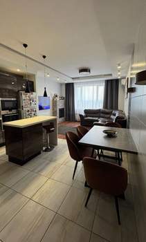 3-к квартира, вторичка, 85м2, 17/17 этаж