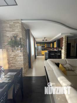 4-к квартира, вторичка, 180м2, 17/18 этаж