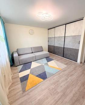 2-к квартира, вторичка, 58м2, 9/17 этаж