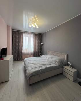 2-к квартира, вторичка, 63м2, 14/18 этаж