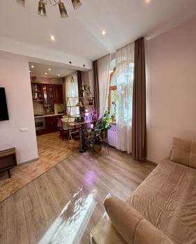 2-к квартира, вторичка, 52м2, 1/3 этаж