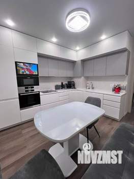 2-к квартира, вторичка, 63м2, 10/16 этаж
